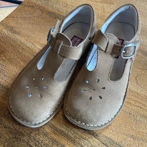 L’Amour girls dress shoes